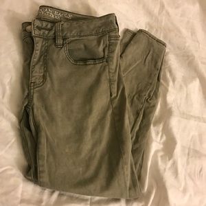 AE Olive Jegging Crop
